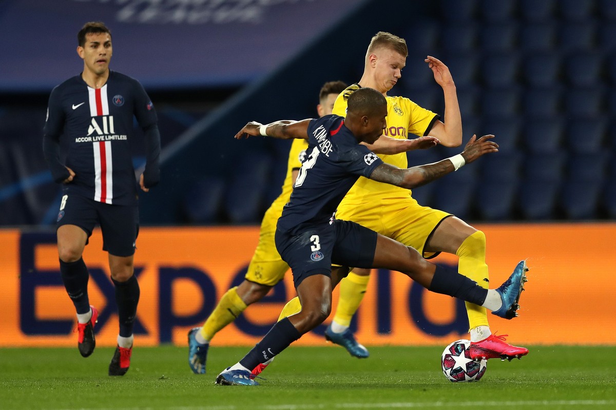 Bomber Borussia Dortmund Erling Haaland tak berkutik dalam kekalahan 0-2 di tangan PSG. (Foto: UEFA via Getty Images/UEFA - Handout)
