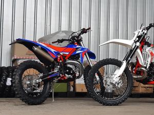 Intip Spesifikasi Motor Petualang Italia 2 Tak yang Dijual Mulai Rp 148 Juta