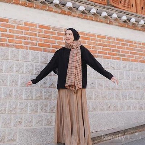 Jilbab plisket warna milo