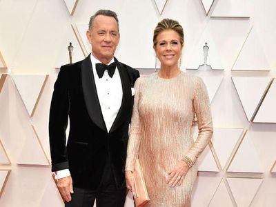 Tom Hanks & Istrinya Positif Corona, Intip Kemesraan Mereka Selama 32 Tahun
