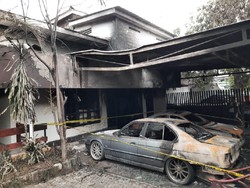 Tinggal Kerangka, Begini Kondisi Mobil Dilempar Molotov di Pulogadung