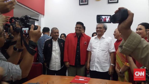 Peluang Bobby Nasution untuk maju dalam Pilkada Kota Medan semakin terbuka. Ia akhirnya resmi menjadi kader PDIP mengikuti jejak mertuanya Presiden Jokowi.