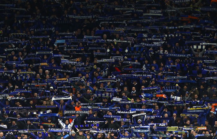 MILAN, ITALY - FEBRUARY 19:  The Atalanta BC fans show their support during the UEFA Champions League round of 16 first leg match between Atalanta and Valencia CF at San Siro Stadium on February 19, 2020 in Milan, Italy.  (Photo by Marco Luzzani/Getty Images)
