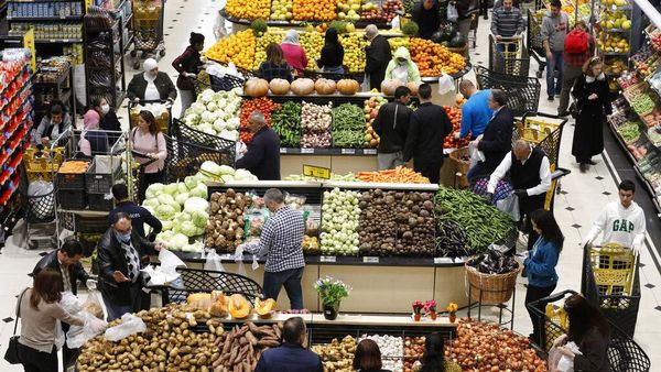 Supermarket di Lebanon Diserbu Warga Akibat Geger Corona