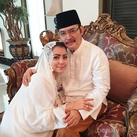 Cantik Dan Berbakat 5 Artis Indonesia Ini Pilih Nikah Siri Cantik Dan Berbakat 5 Artis Indonesia Ini Pilih Nikah Siri