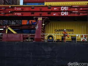 Neraca Dagang RI Tekor Tipis US$ 350 Juta di April