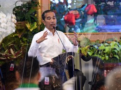 Jokowi Minta Masyarakat Kurangi Mobilitas dan Hindari Kerumunan