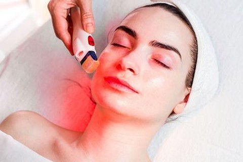 Healthy Habits For Women | Red Light Therapy