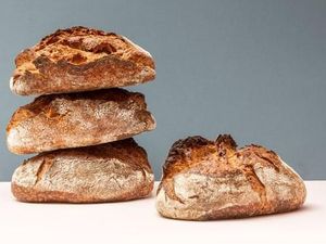 Keren! Bakery Ini Jual Roti Sourdough Berbahan Limbah Makanan