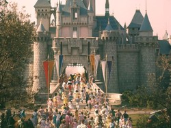 Terungkap! Menu Restoran Disneyland di Tahun 1960-an Ini Murah dan Mewah