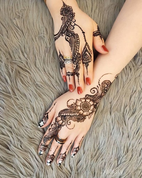 10 Desain  Henna  Cantik untuk  Pengantin  di Hari Pernikahan