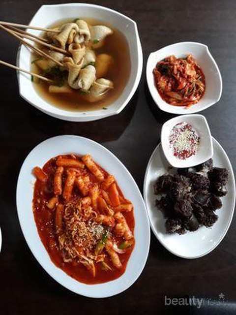 Kamu Pecinta Korean Street Food dan Tinggal di Jakarta? 6 Spot Ini