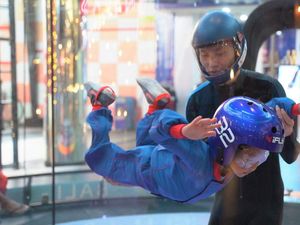 Ngaku Berani? Rasakan Sensasi Terbang di IFly Trans Studio Bali