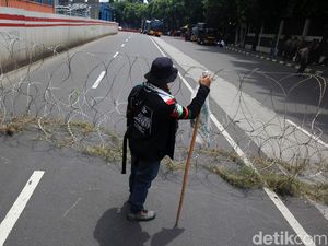 Kawat Berduri Amankan Area Kedubes India Jelang Aksi PA 212 Kawat Berduri Amankan Area Kedubes India Jelang Aksi PA 212