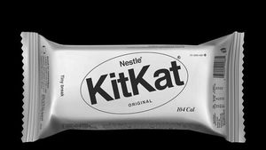 Seniman Asal India Ini Bikin Kreasi Kemasan Makanan Hitam Putih, Yuk Intip!