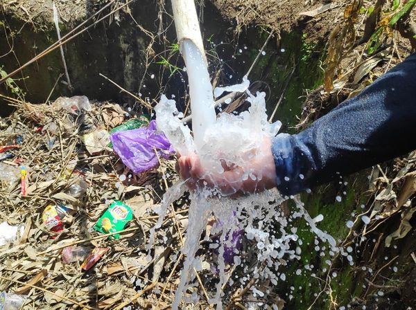 Penampakan Air Susu dari Sumur Bor di Gowa