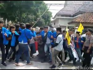 Mahasiswa Tasik Gelar Aksi Unjuk Rasa Tolak RUU Omnibus Law