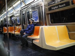 Terungkap! 430 Ribu Orang Terbang dari China ke AS Sejak Kasus Pertama