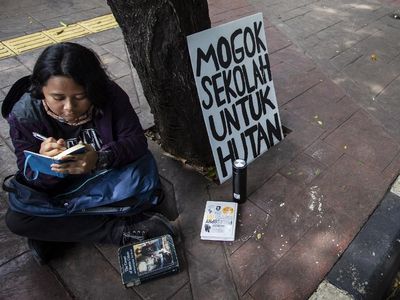 Pelajar SMA di Jakarta Mogok Sekolah untuk Hutan