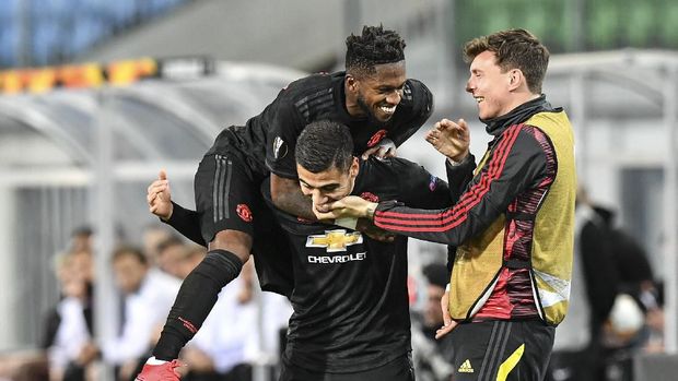 Banyak Sponsor Kuat, MU Disebut Tak Butuh Potong Gaji Pemain