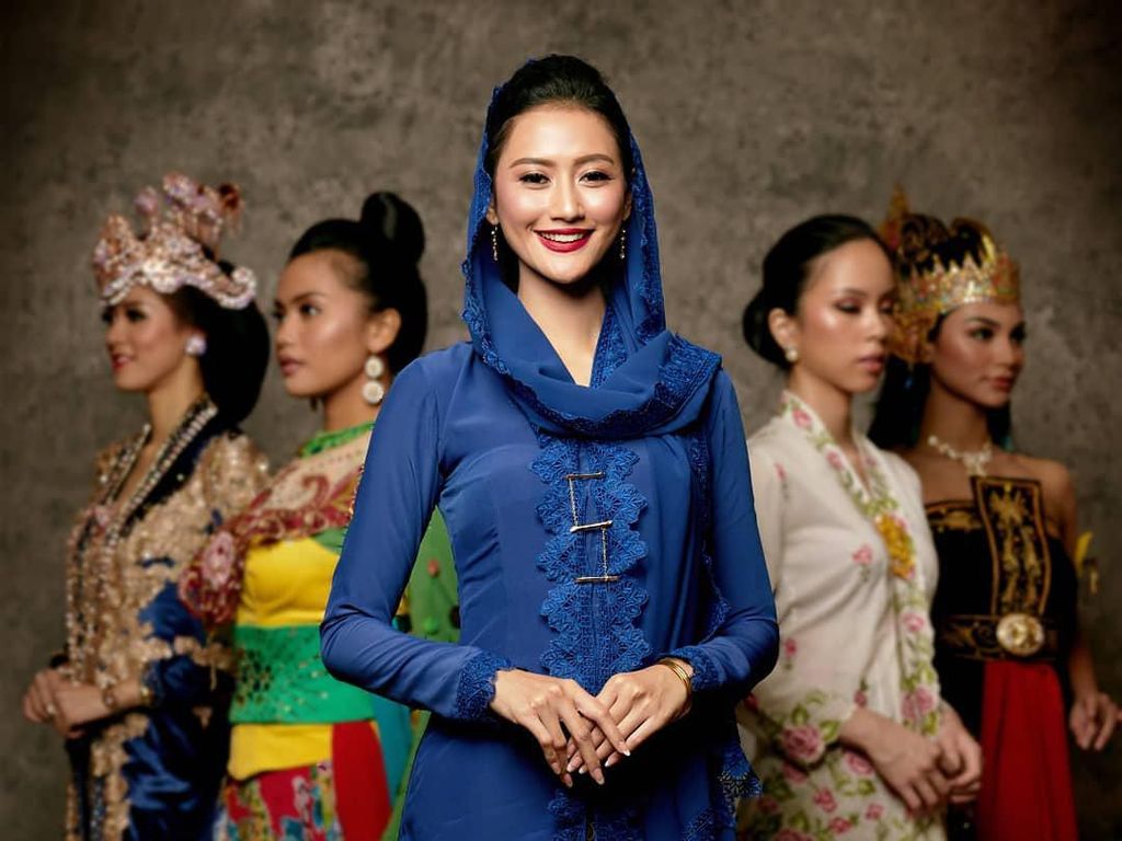 Kocak! Busana Adat Putri Indonesia Dicocok-cocokkan dengan Varian Mi Instan