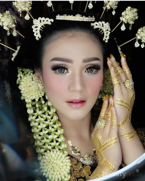 10 Desain Henna Cantik  untuk Pengantin di Hari Pernikahan