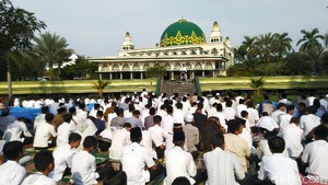 Tentang Istighosah, Dilengkapi Dalil dan Bacaannya