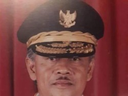 Eks Wagub Jabar Ukman Sutaryan Wafat, RK: Kita Kehilangan Sosok Teladan