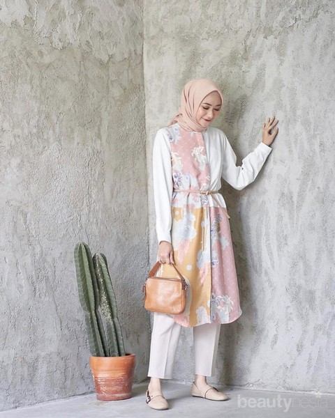 Padu Padan Tunik dan Celana ala Hijab Influencer Bahjatina Padu Padan Tunik dan Celana ala Hijab Influencer Bahjatina