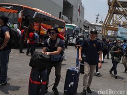 188 ABK World Dream Dijemput dari Dermaga Kolinlamil dengan 5 Bus