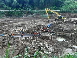 Penanganan Longsor Tol Cipularang Selesai Bulan Depan Penanganan Longsor Tol Cipularang Selesai Bulan Depan