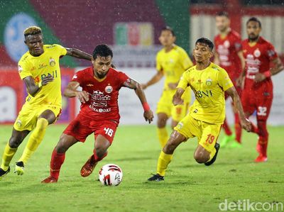 Perang Bintang Tanpa Pemenang di Stadion PTIK