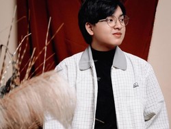 Ketika Cerita Cinta Dibikin Syahdu oleh Arsy Widianto