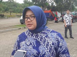 Jokowi Naikkan Iuran BPJS Kesehatan, Bupati Sragen: Berat Bagi Rakyat!