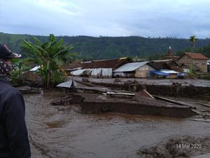Banjir Bandang Kembali Terjang Kawasan Ijen Bondowoso Banjir Bandang Kembali Terjang Kawasan Ijen Bondowoso