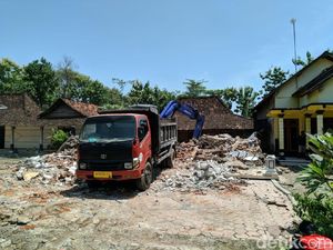 Istri yang robohkan Rumah Gegara Suami Selingkuh Telah Bangun yang Baru Istri yang robohkan Rumah Gegara Suami Selingkuh Telah Bangun yang Baru