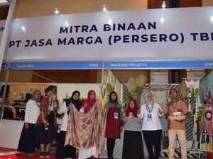 4 Mitra Binaan Jasa Marga Ikut Pameran Indocraft