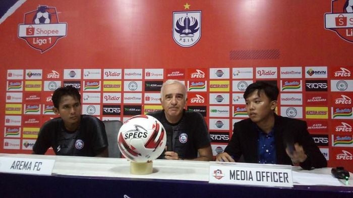 Arema FC preskon Arema FC usai kalah 0-2 di markas PSIS Semarang