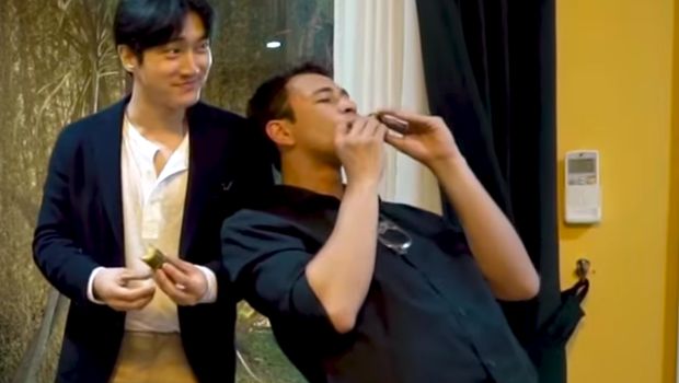 Makan Martabak di Rumah Raffi  dan  Nagita Siwon  Ngeunah