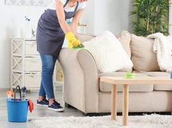 Jangan Anggap Remeh, Ini Lho Pentingnya Bersihkan Furniture Rumah