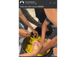 Viral Aksi Makan di Bagasi Skutik, Buat Apa Sih? Viral Aksi Makan di Bagasi Skutik, Buat Apa Sih?