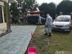 Cegah Corona, Asrama Polri Bandara Soetta Disemprot Disinfektan