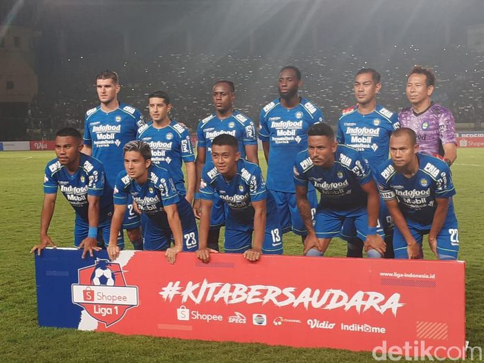 Persib Bandung Persib Bandung di laga kontra PSS Sleman