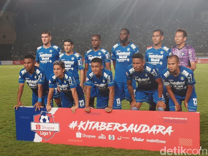 Persib Bandung di laga kontra PSS Sleman