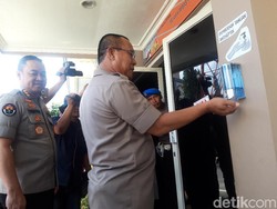 Ramai Corona, Pelayanan Publik di Polda Jatim Tetap Buka