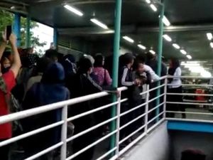 Saran PB IDI Soal Kepadatan Transportasi Umum di Tengah Pandemi Corona