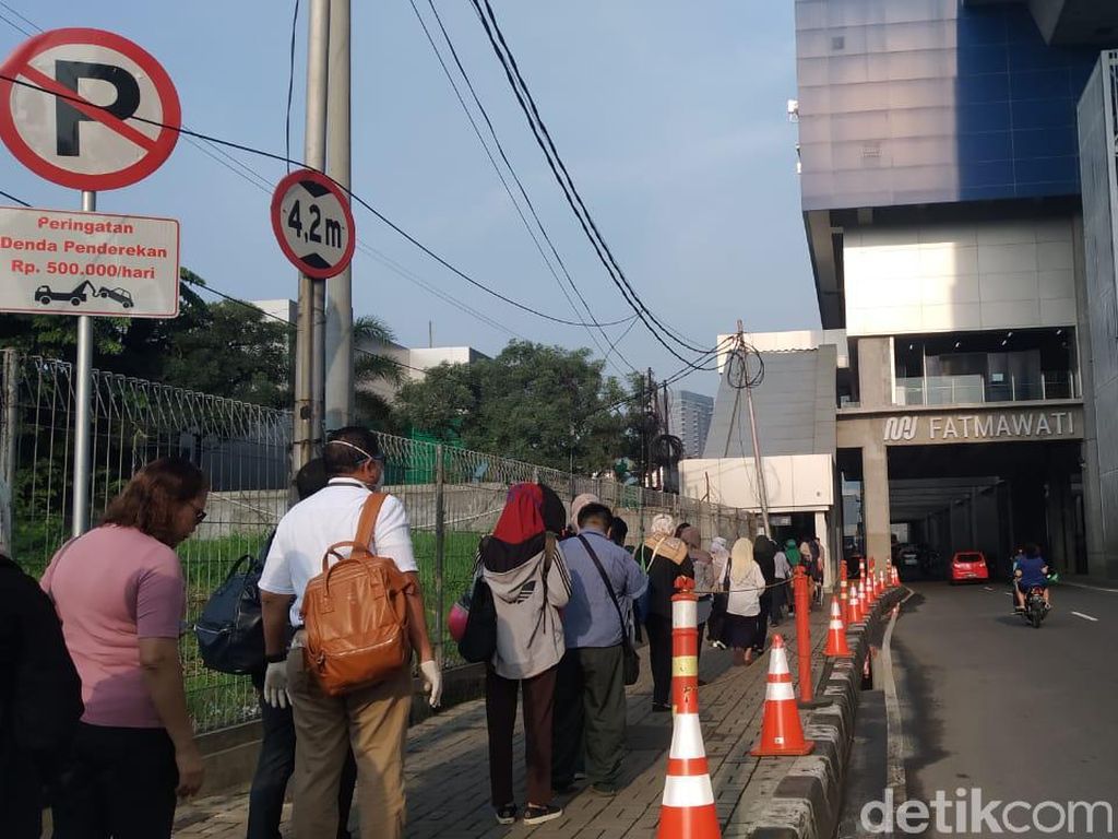 Pemprov DKI: Antrean MRT-LRT-TransJakarta Tak di Dalam Stasiun atau Halte Pemprov DKI: Antrean MRT-LRT-TransJakarta Tak di Dalam Stasiun atau Halte
