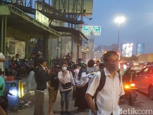 TransJakarta Reguler Tidak Beroperasi Mulai Hari Ini TransJakarta Reguler Tidak Beroperasi Mulai Hari Ini