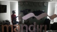 Penyemprotan Disinfektan di Bank Mandiri