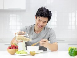 Benarkah Sarapan Sendirian Bisa Turunkan Berat Badan?